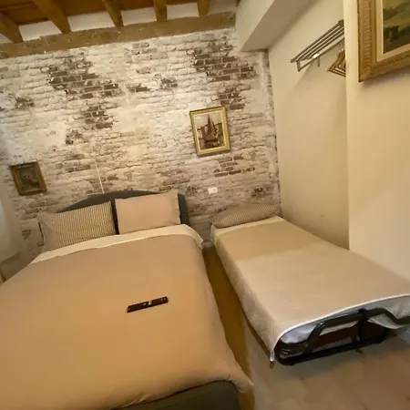 30 San Gottardo House * Milano